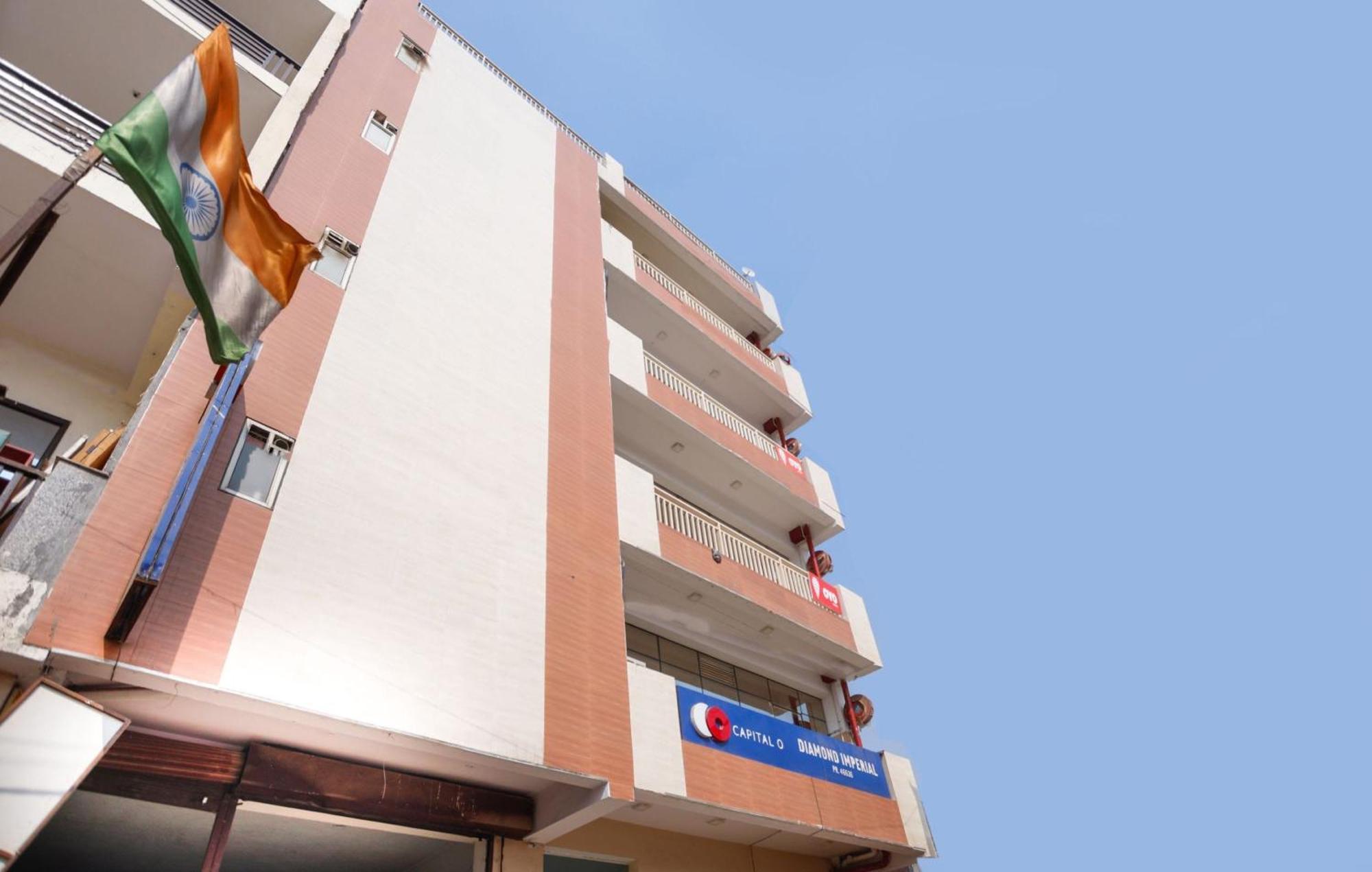 Hotel Diamond Imperial Noida Exterior foto